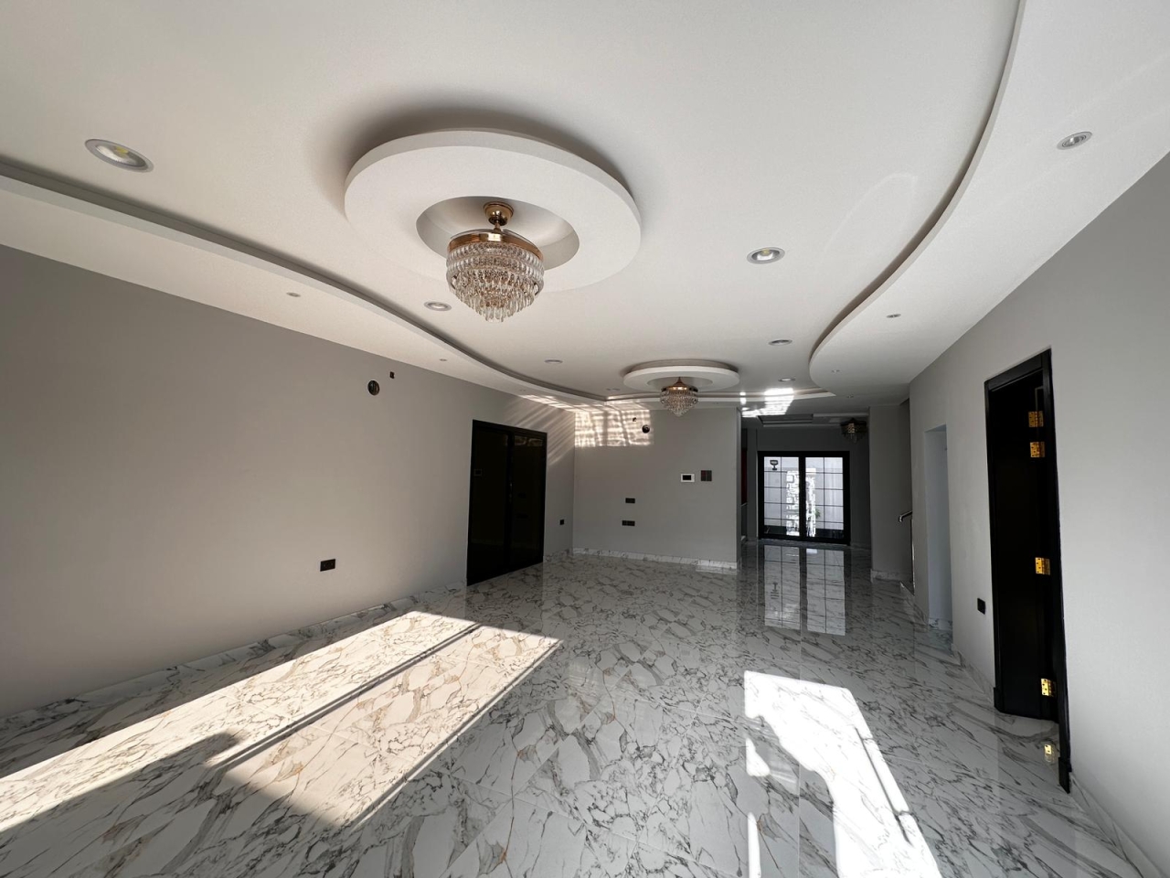 property 1002 image 4