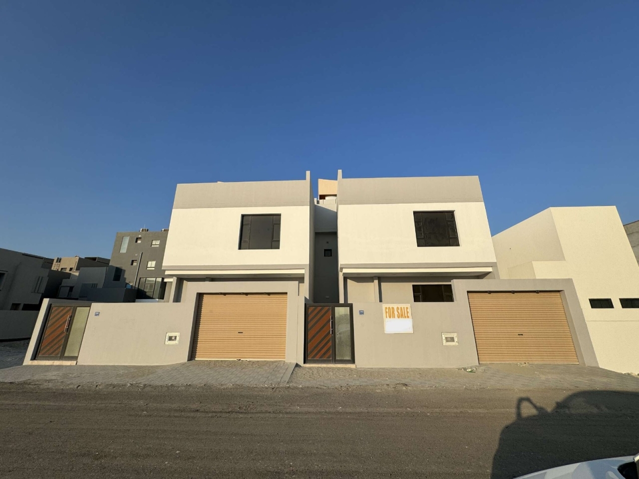 property 1610 image 0