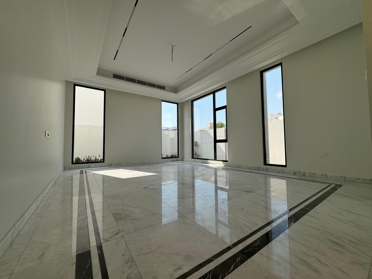 property 1798 image 4