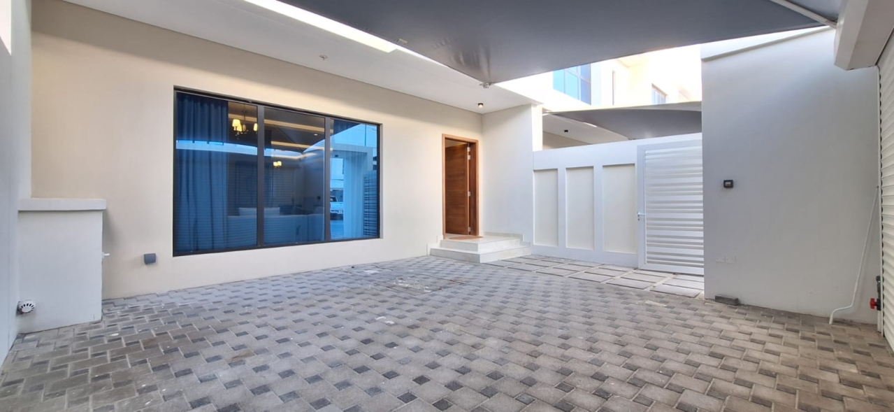 property 2100 image 1