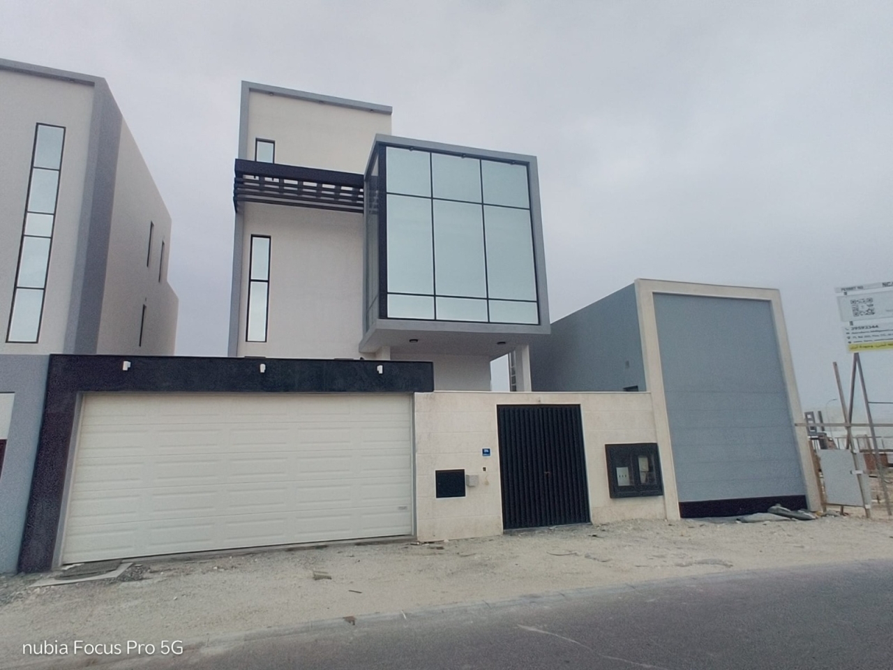 property 2116 image 0