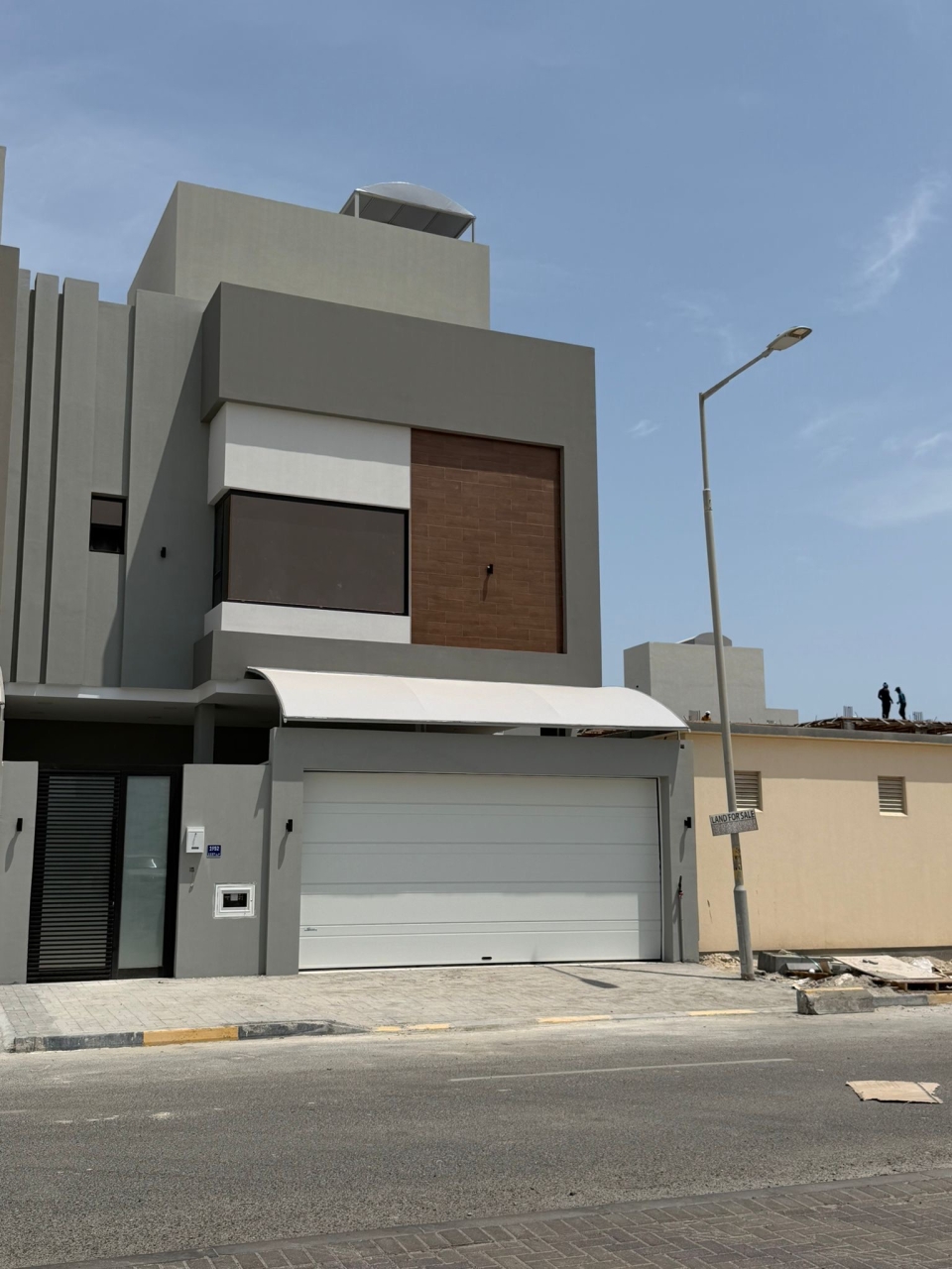 property 2181 image 0