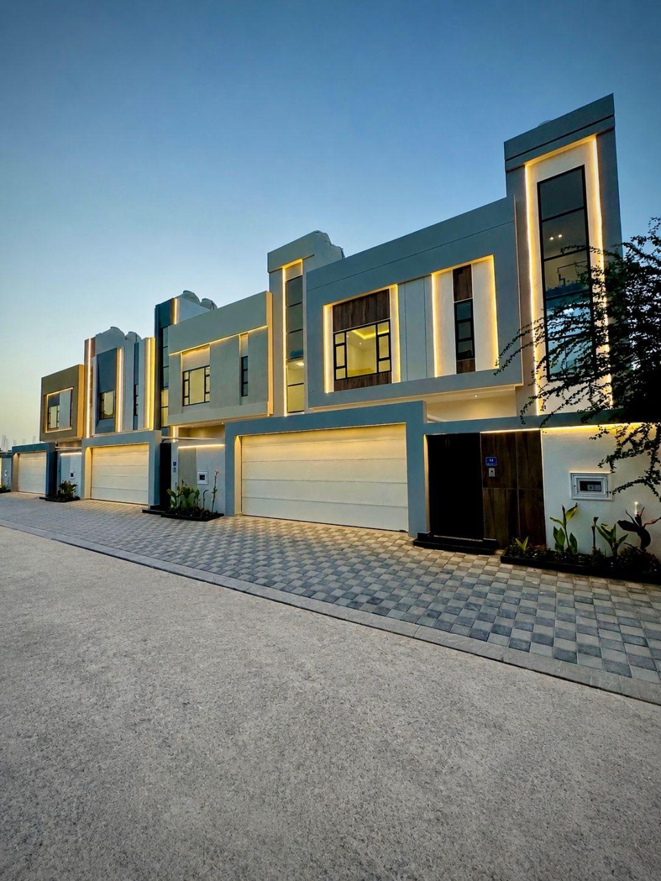 property 2227 image 0