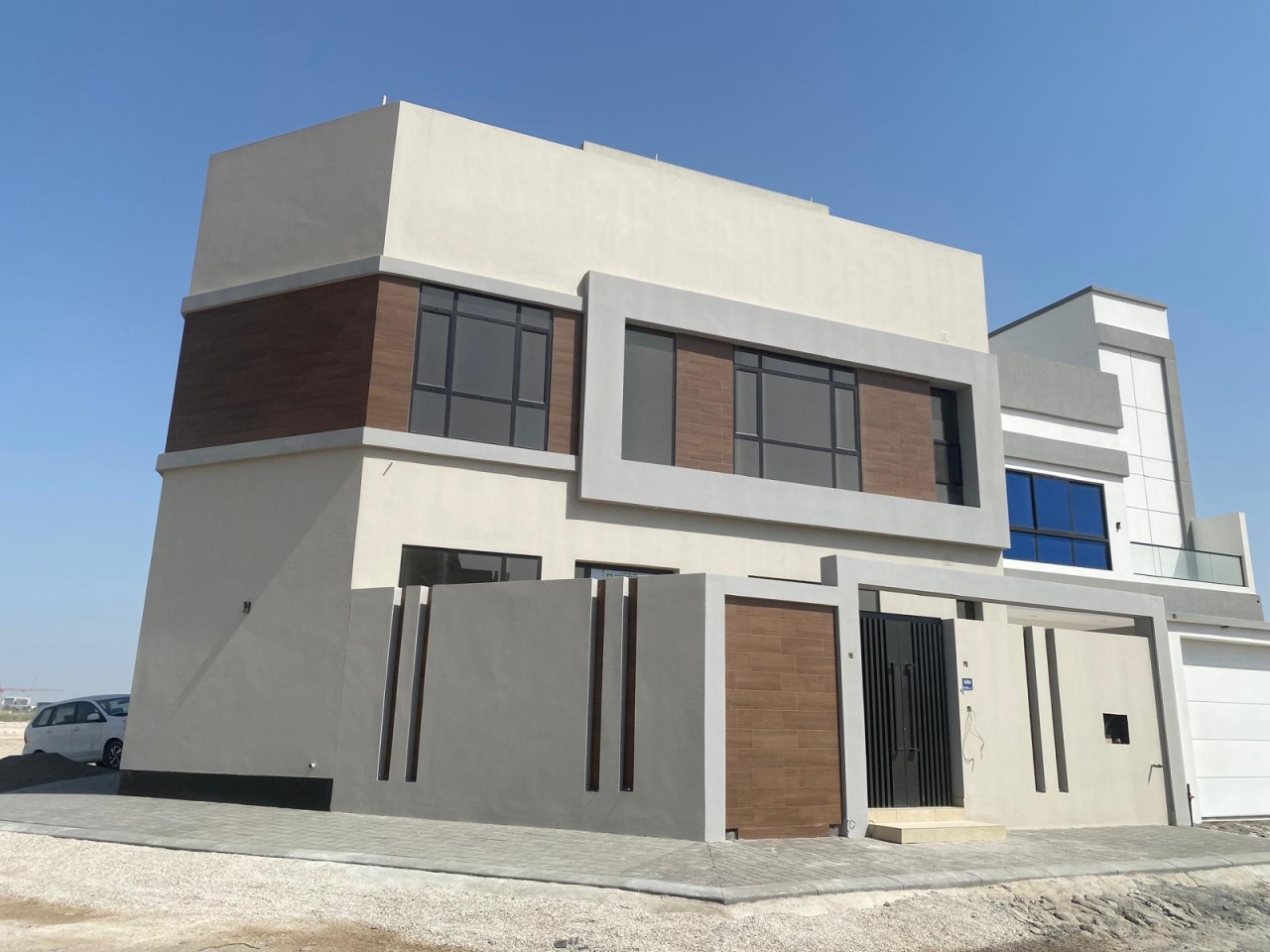 property 2228 image 0