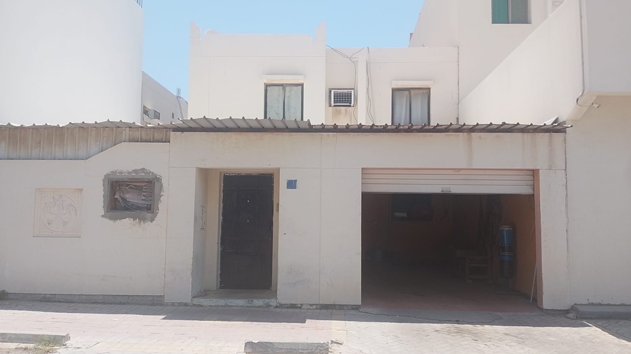 property 2239 image 0