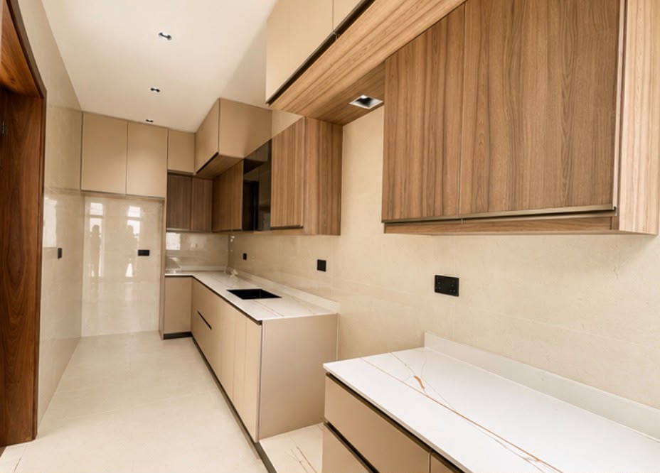 property 2294 image 0