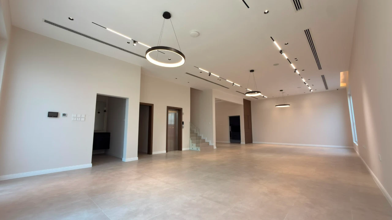 property 2298 image 4