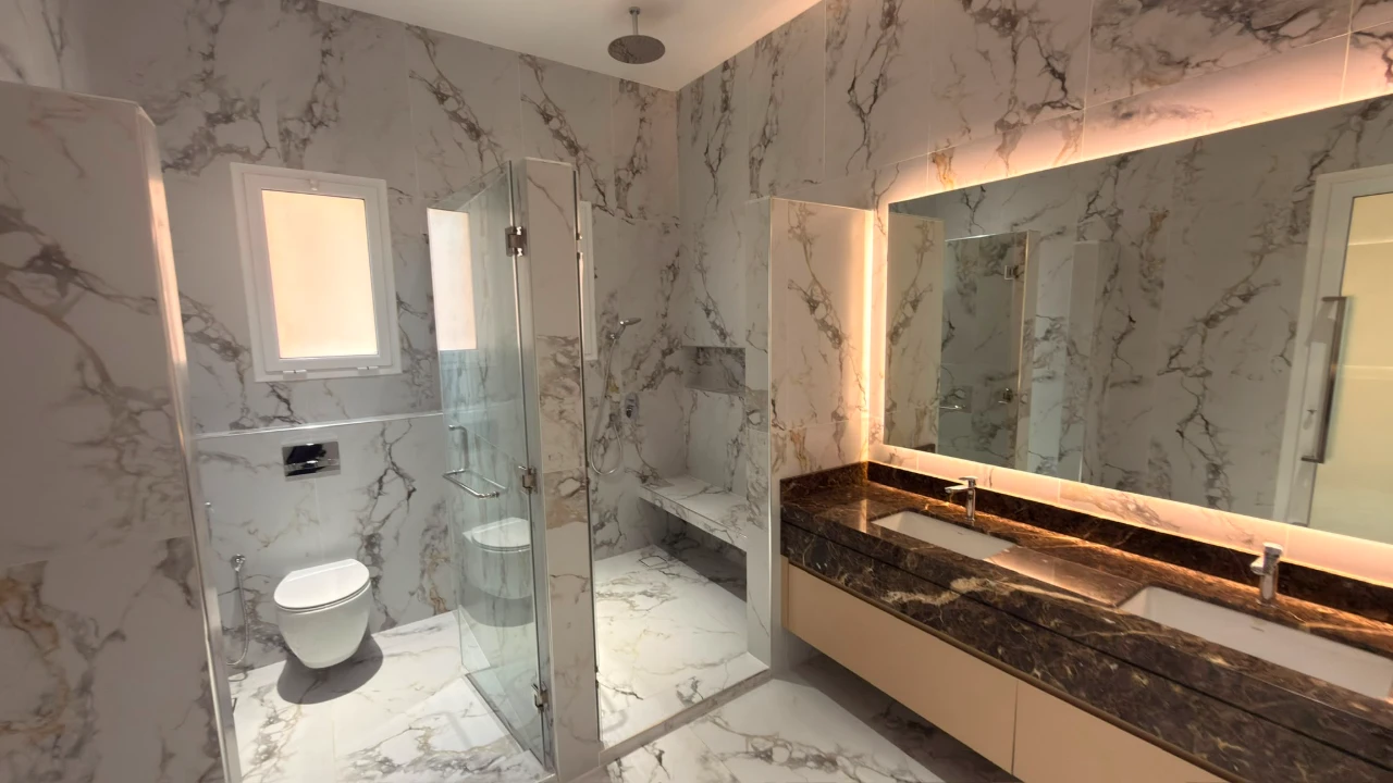 property 2298 image 2