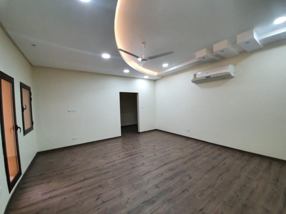 property 480 image 0